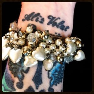 PEARLY BLING STRETCH BRACELET!!